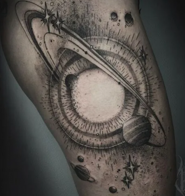 Tato Planet dengan Teknik Dotwork